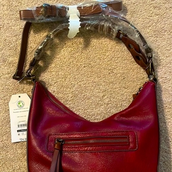 NWT red/snake print shoulder/ crossbody bag - Picture 7 of 10